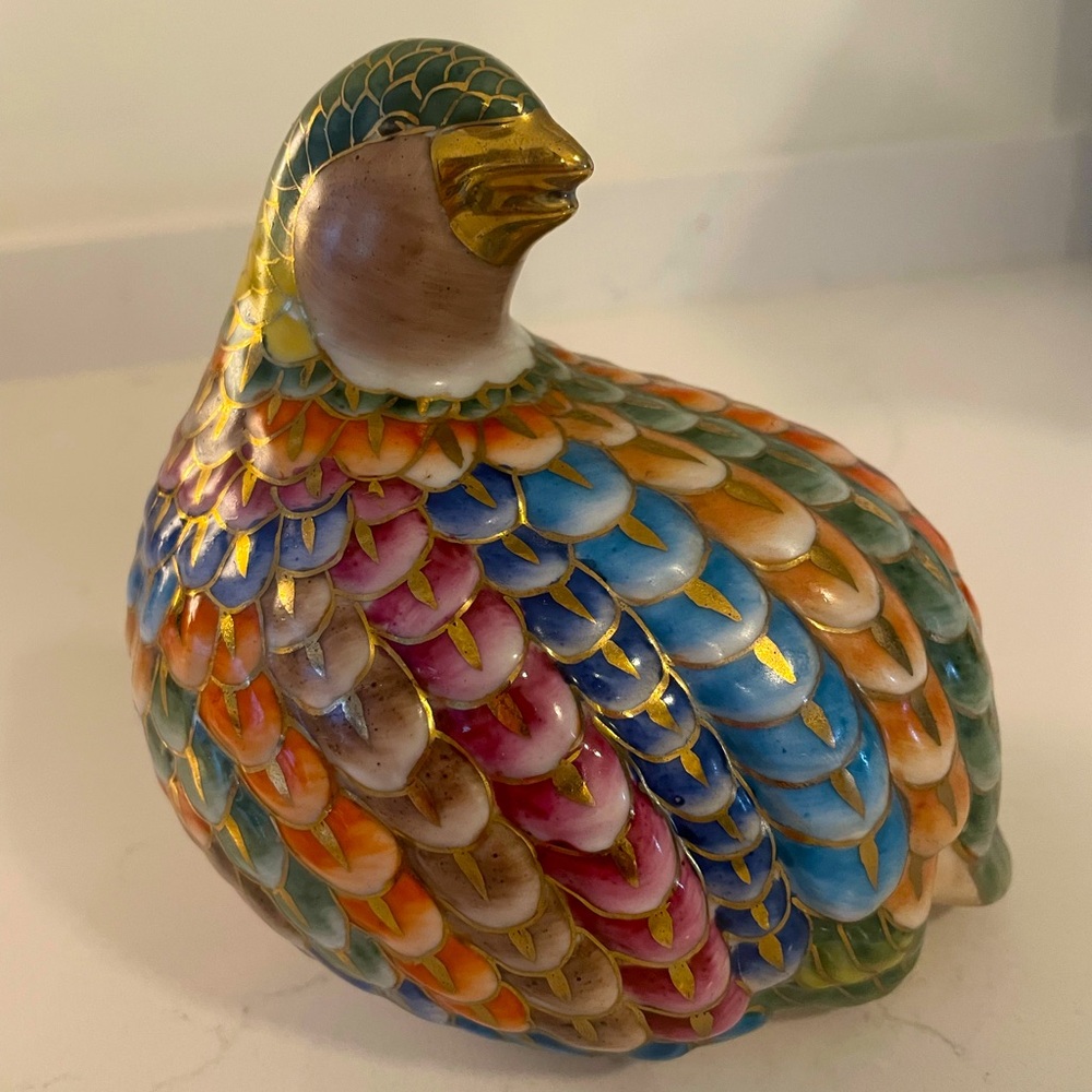 (Toyo?) enamel painted bird/quail figurine